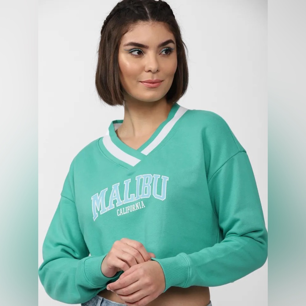 Forever 21 Malibu CA Teal White Cropped V-Neck Varsity Sweatshirt, Women's 1X